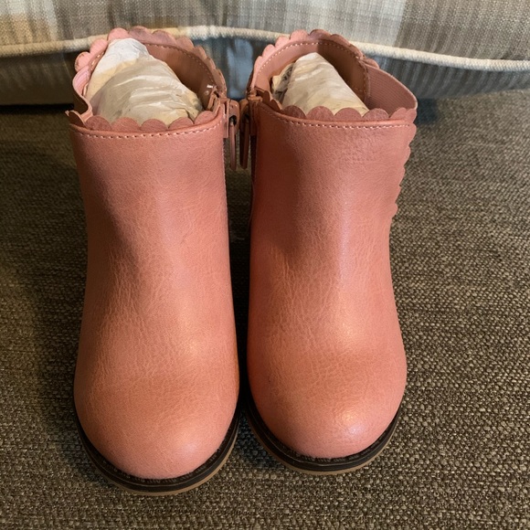 Cat & Jack Baby Toddler Girls Size  7 Boots - Picture 2 of 10